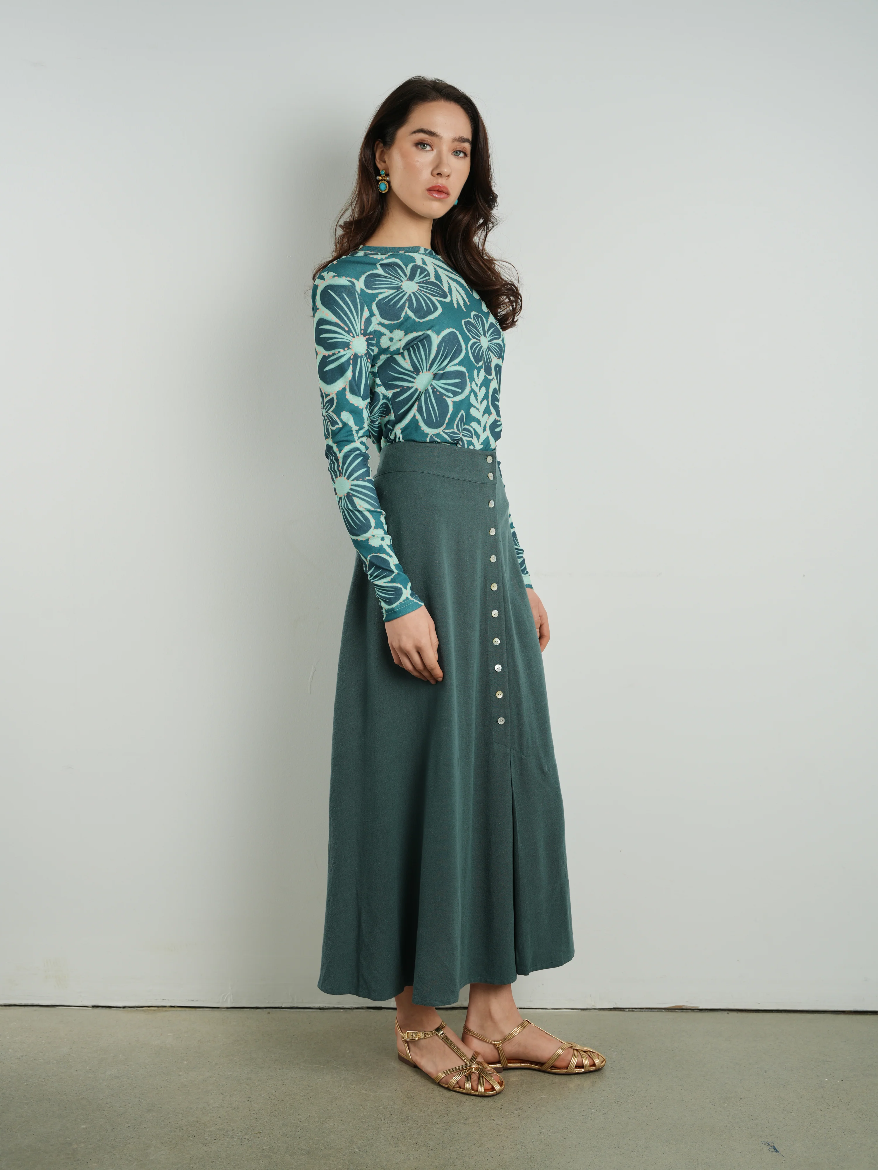 Cleo Asymmetric Button Flare Skirt - Image 3