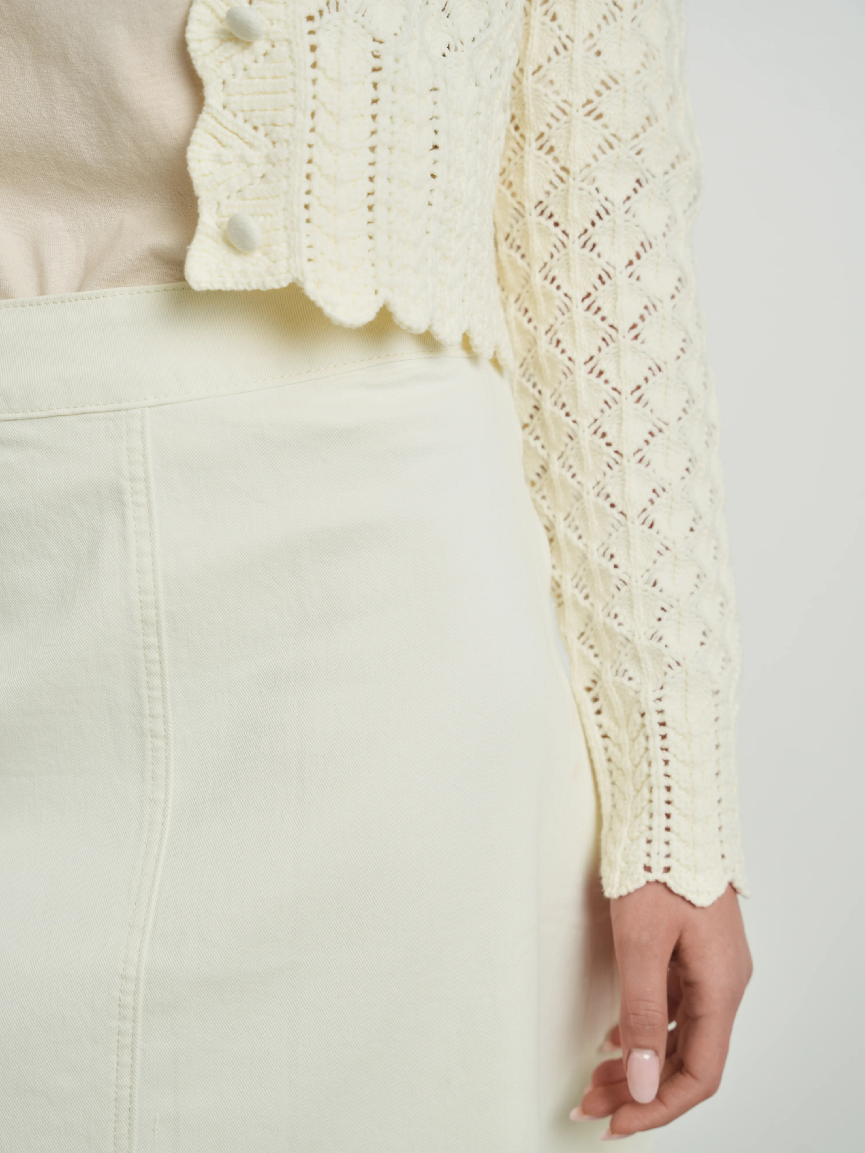 Km Scallop Edge Deco Cardigan - Image 4